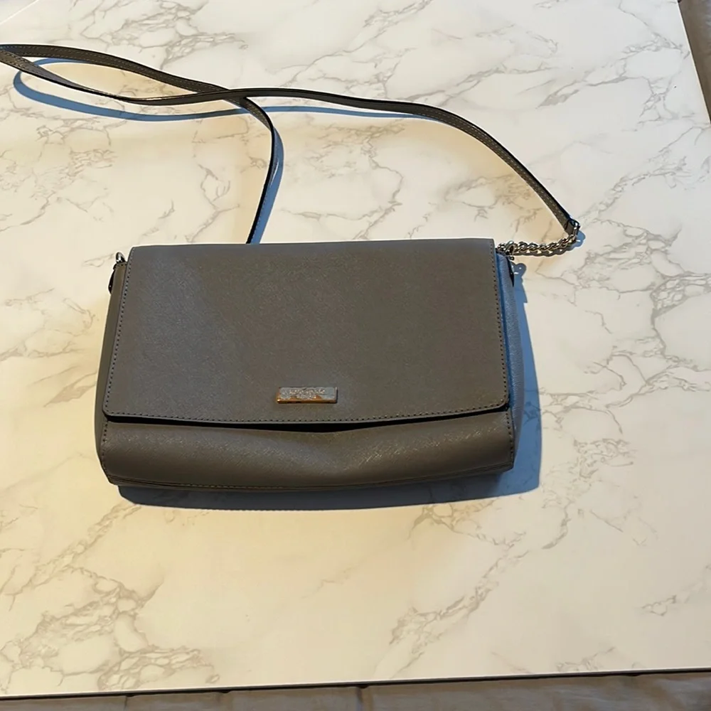 Kate Spade - Picture 1 of 4